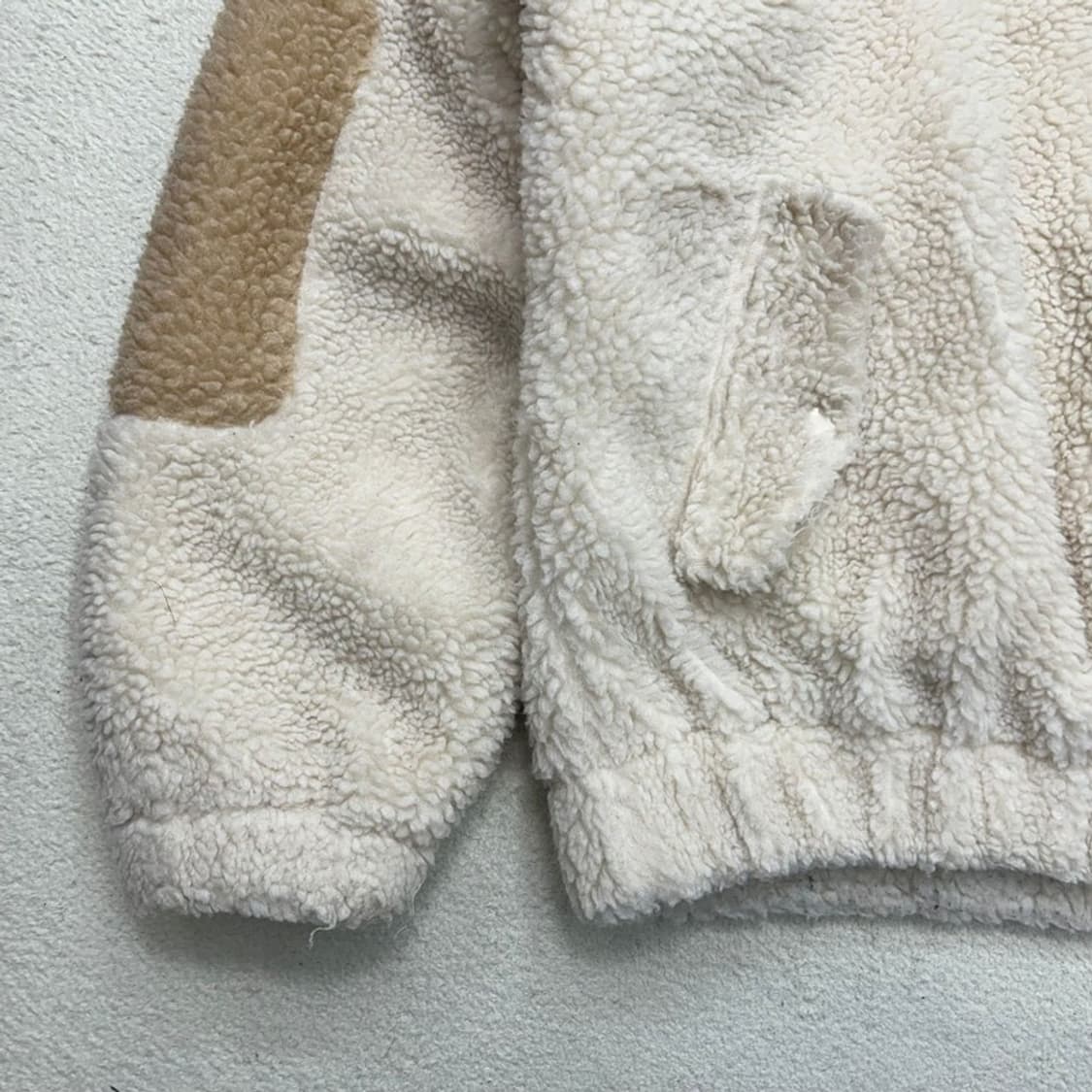 오아이오아이 아이보리 양털 후리스 집업 자켓 M 상품이미지3