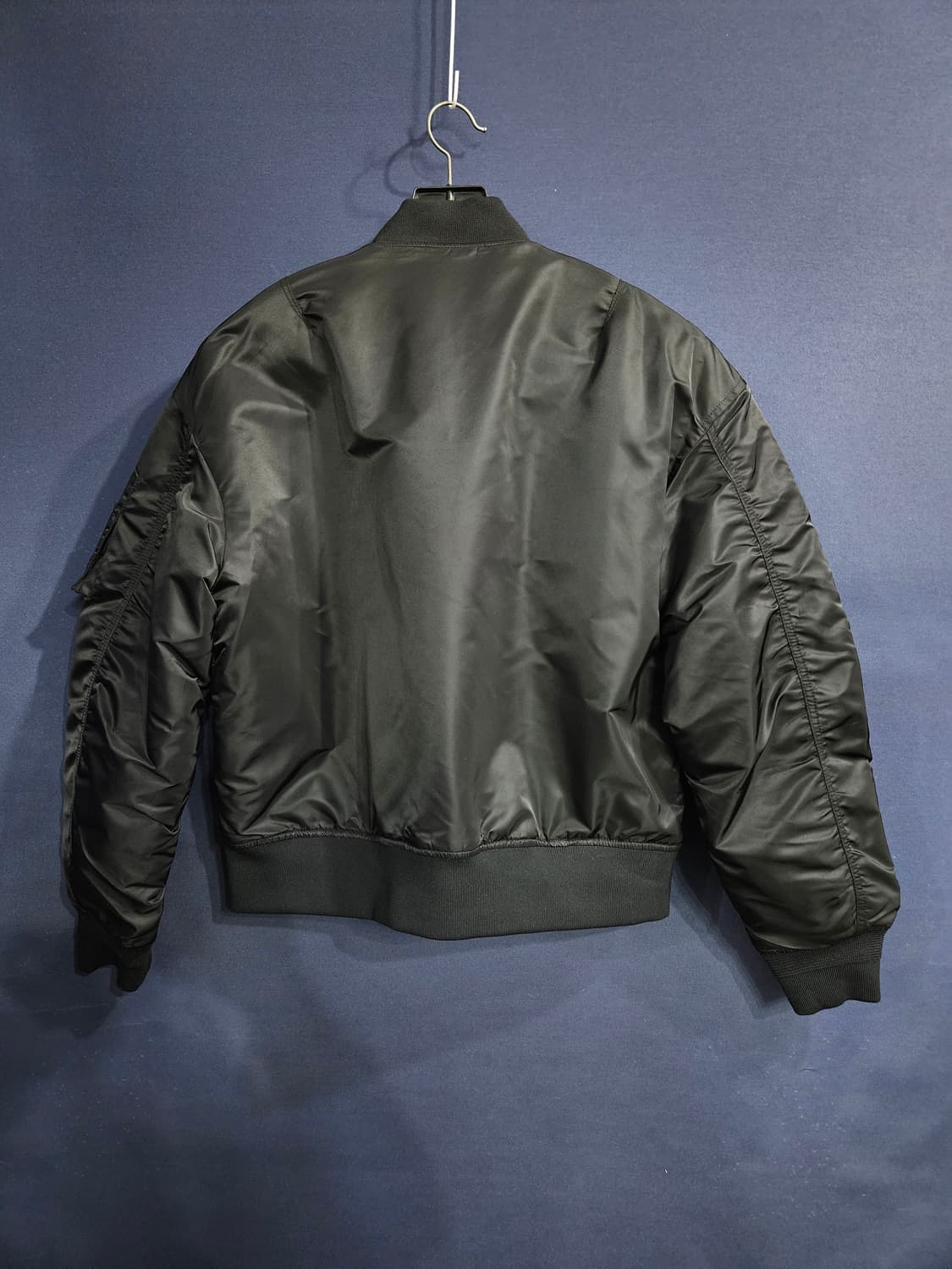 무신사 스탠다드 블랙컬러 남성 세미오버핏 95~100 항공점퍼 자켓  상품이미지2