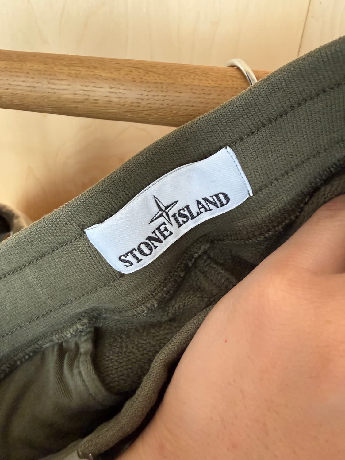 스톤아일랜드 조거 팬츠 카키 상품이미지3
