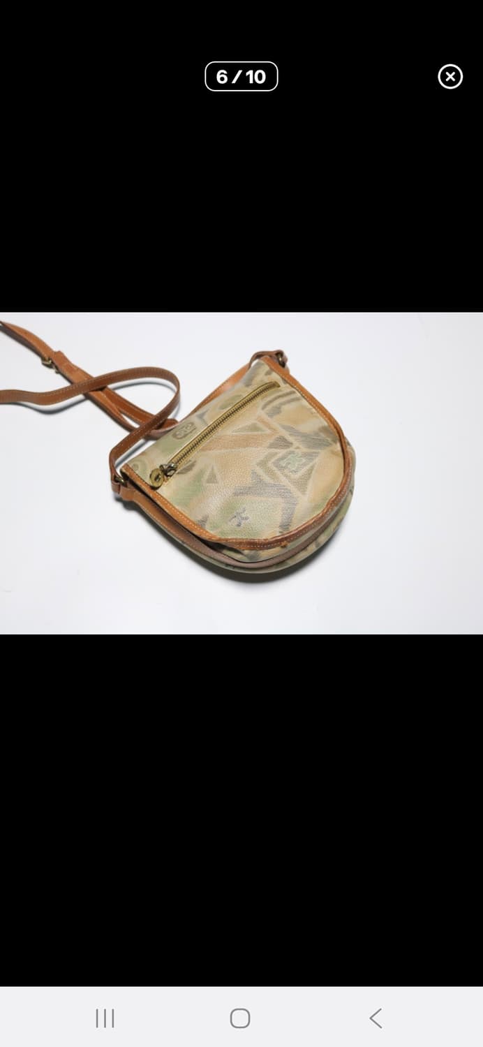 (마지막특가) Courreges 패턴 레더 크로스백 상품이미지6