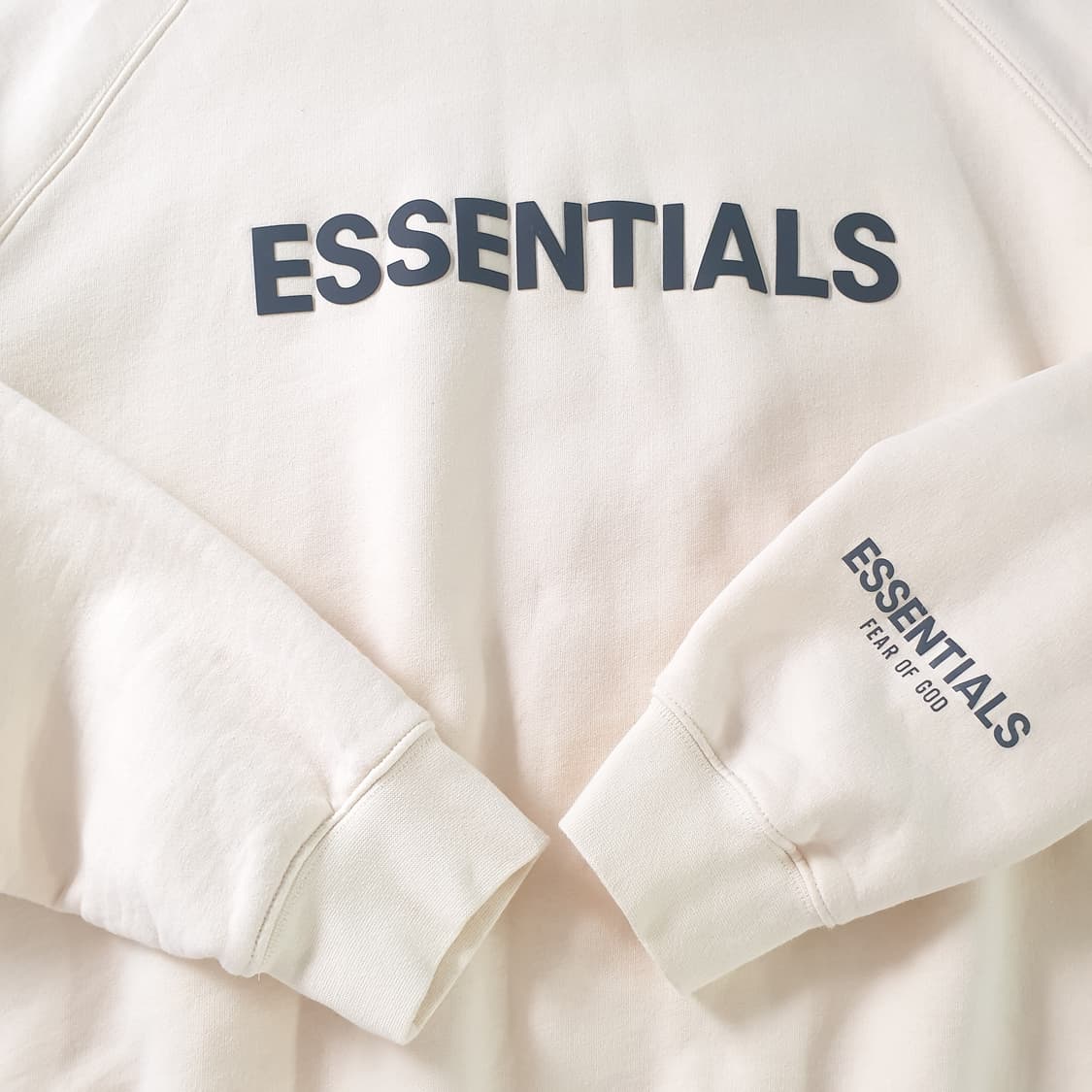 [무료배송] ESSENTIALS 맨투맨 상품이미지4