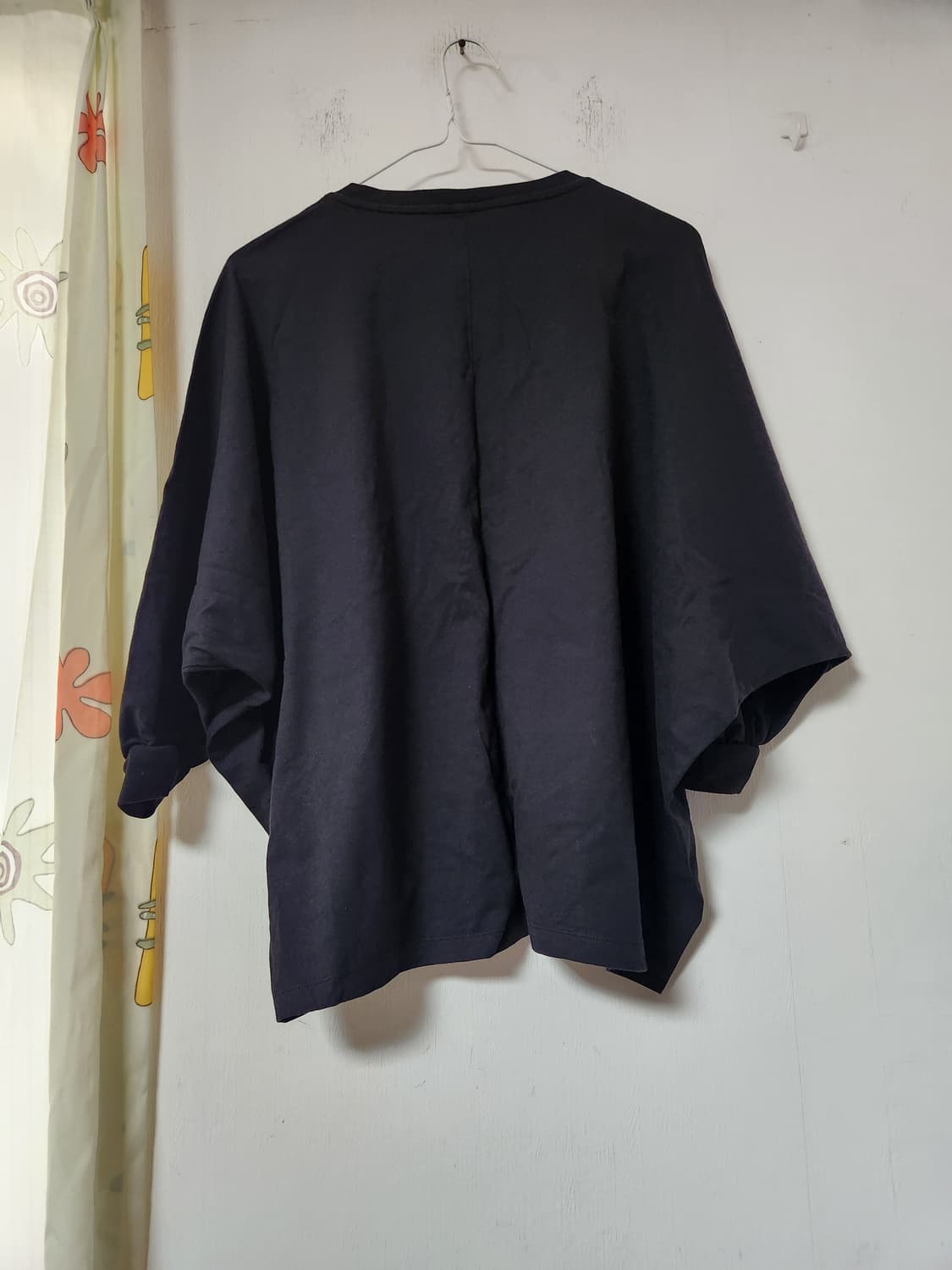 유니클로 블랙 가오리핏 칠부 소매 티셔츠F 상품이미지2