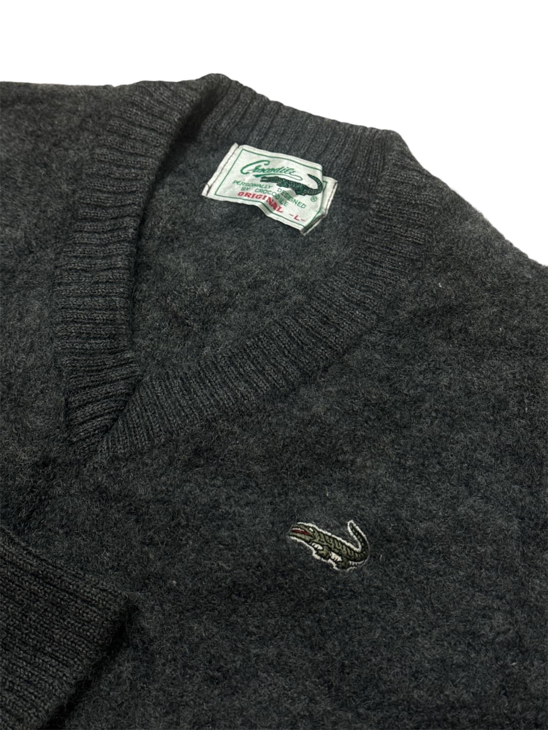 크로크다일 브이넥 니트 상품이미지2