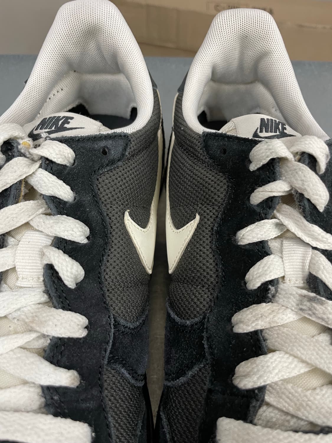 나이키 인터내셔널리스트 블랙 화이트 255 상품이미지9