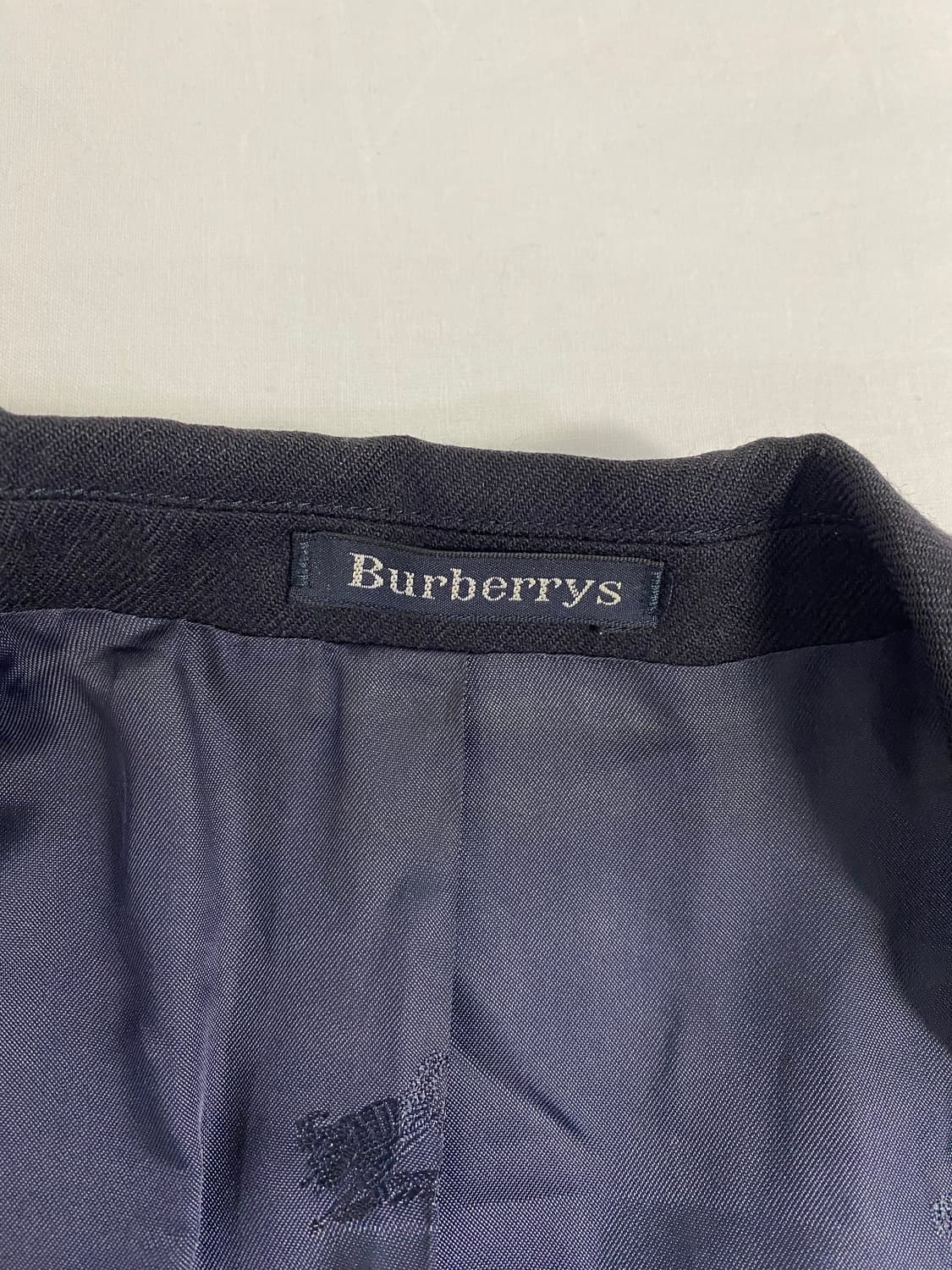 버버리 울 금장 투버튼 블레이저 자켓 <566> 상품이미지4