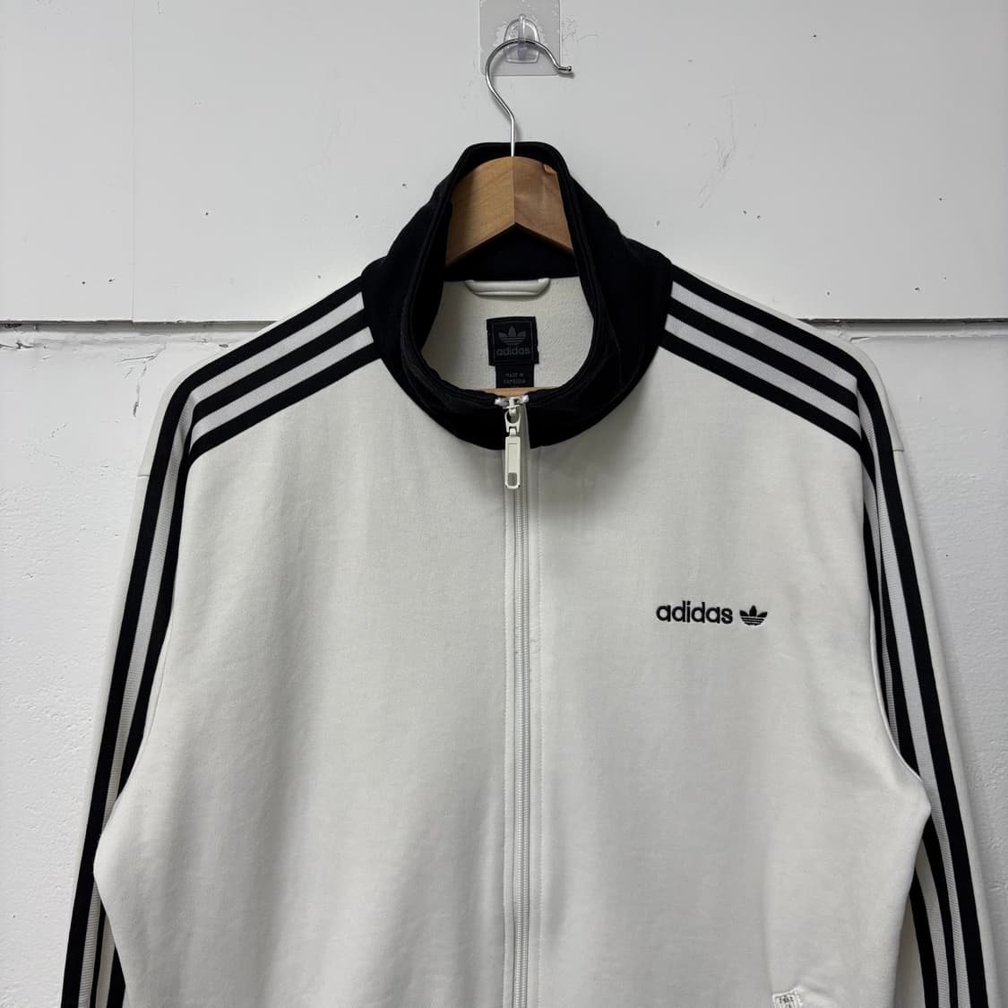 아디다스 검흰 베켄바우어 트랙탑 상품이미지2