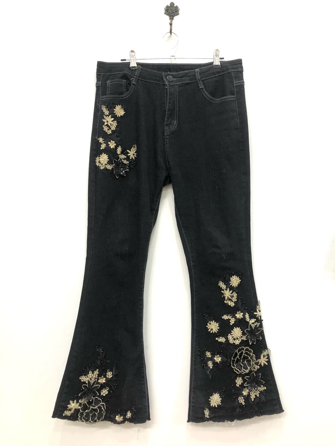 gold floral embroidery 흑청 부츠컷 팬츠 상품이미지4