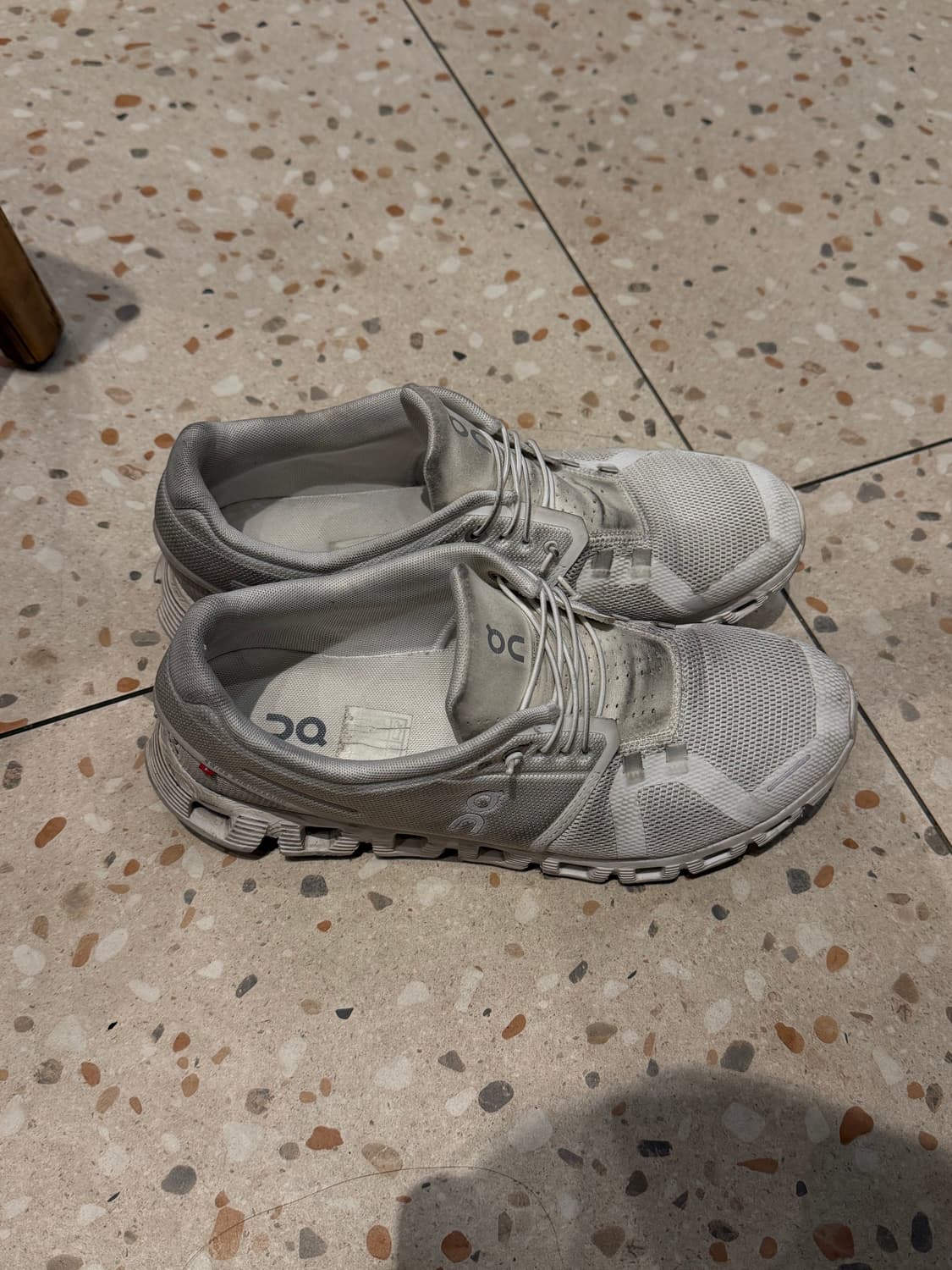 온러닝 클라우드 5 280 사이즈  명작입니다 클라우드 6보다 편안함 착 상품이미지1