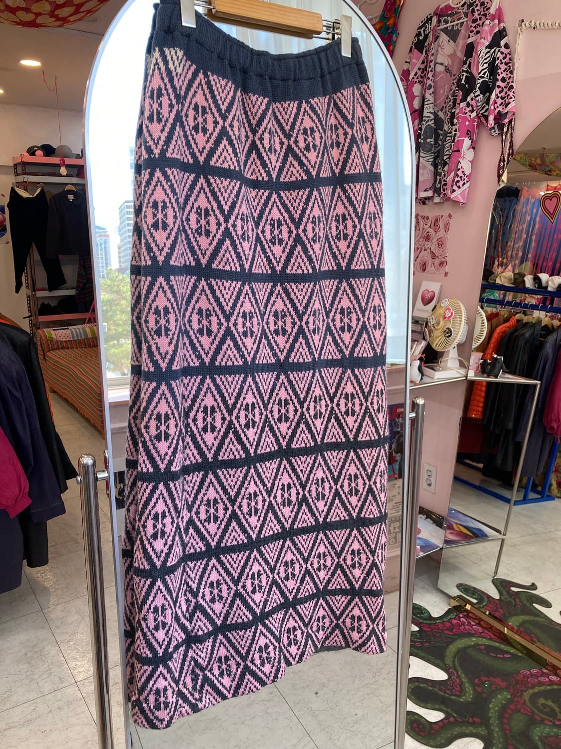 핑크 네이비 패턴 니트 롱스커트 상품이미지4