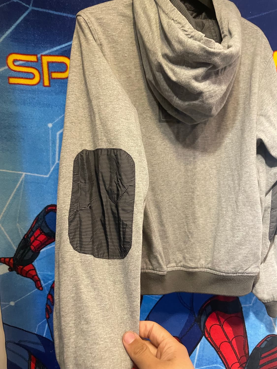 여성 아르마니 바람막이 실측50 기장53 상품이미지2