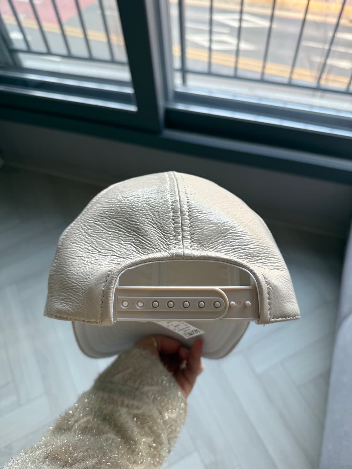 꾸레쥬 유광 볼캡 멜란지 그레이  상품이미지3