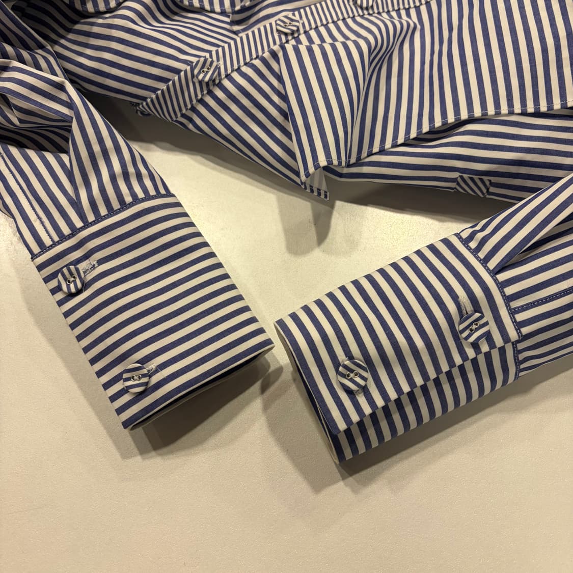 [S] 셀프포트레이트 스트라이프 프릴 블라우스 D665 상품이미지10