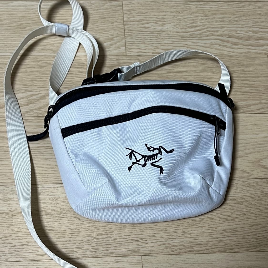 아크테릭스 멘티스1 화이트 Orca 상품이미지1
