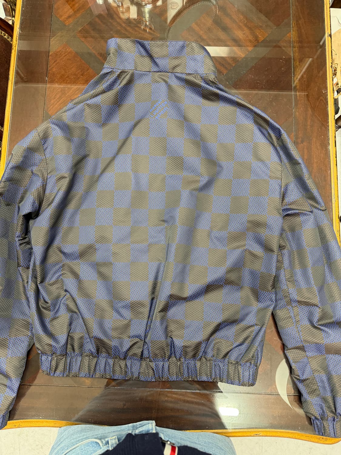 루이비통 정품 퍼렐 다미에 윈드브레이커 자켓 새상품급 국내백화점판 팝니다 상품이미지4