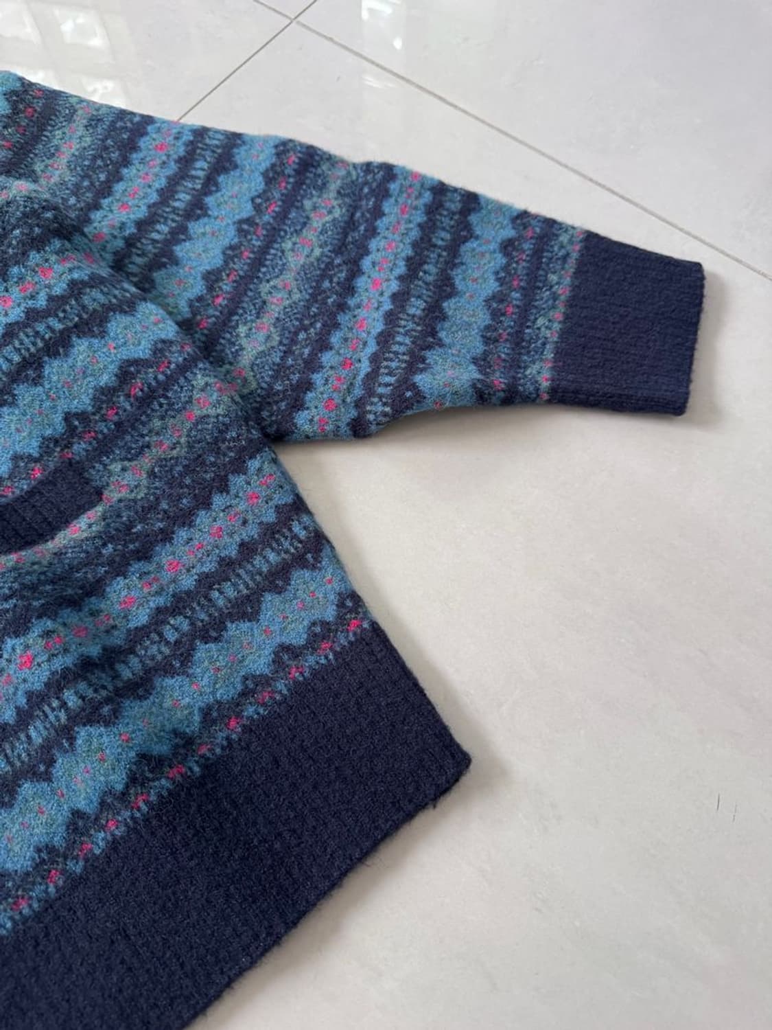 PUFF KNIT CARDIGAN 퍼프 니트 가디건 상품이미지3