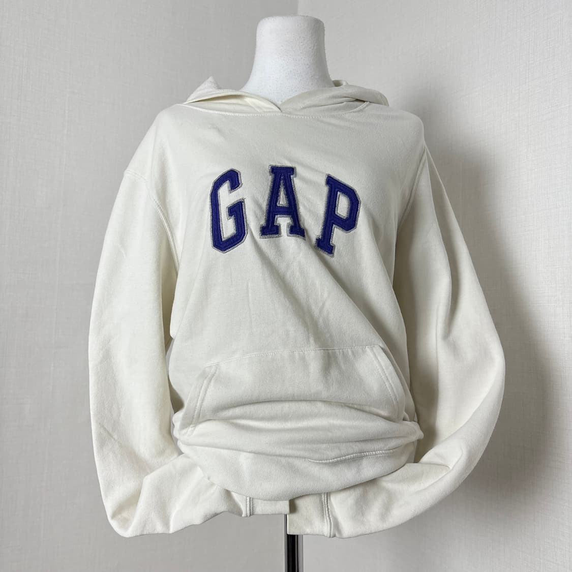 갭 아이보리 후드티 상품이미지1