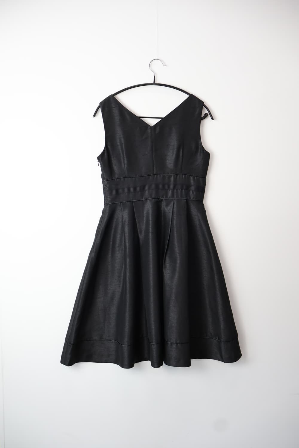 Jpn Satin Glossy V-Neck Flare Onepiece 상품이미지5