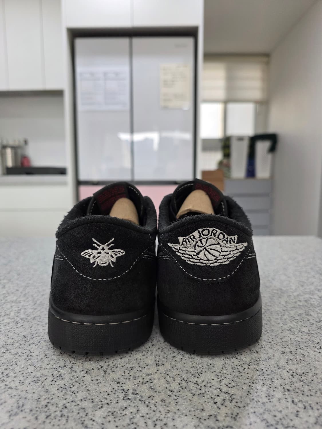 나이키 조던1 스캇 블랙 팬텀 285 상품이미지3