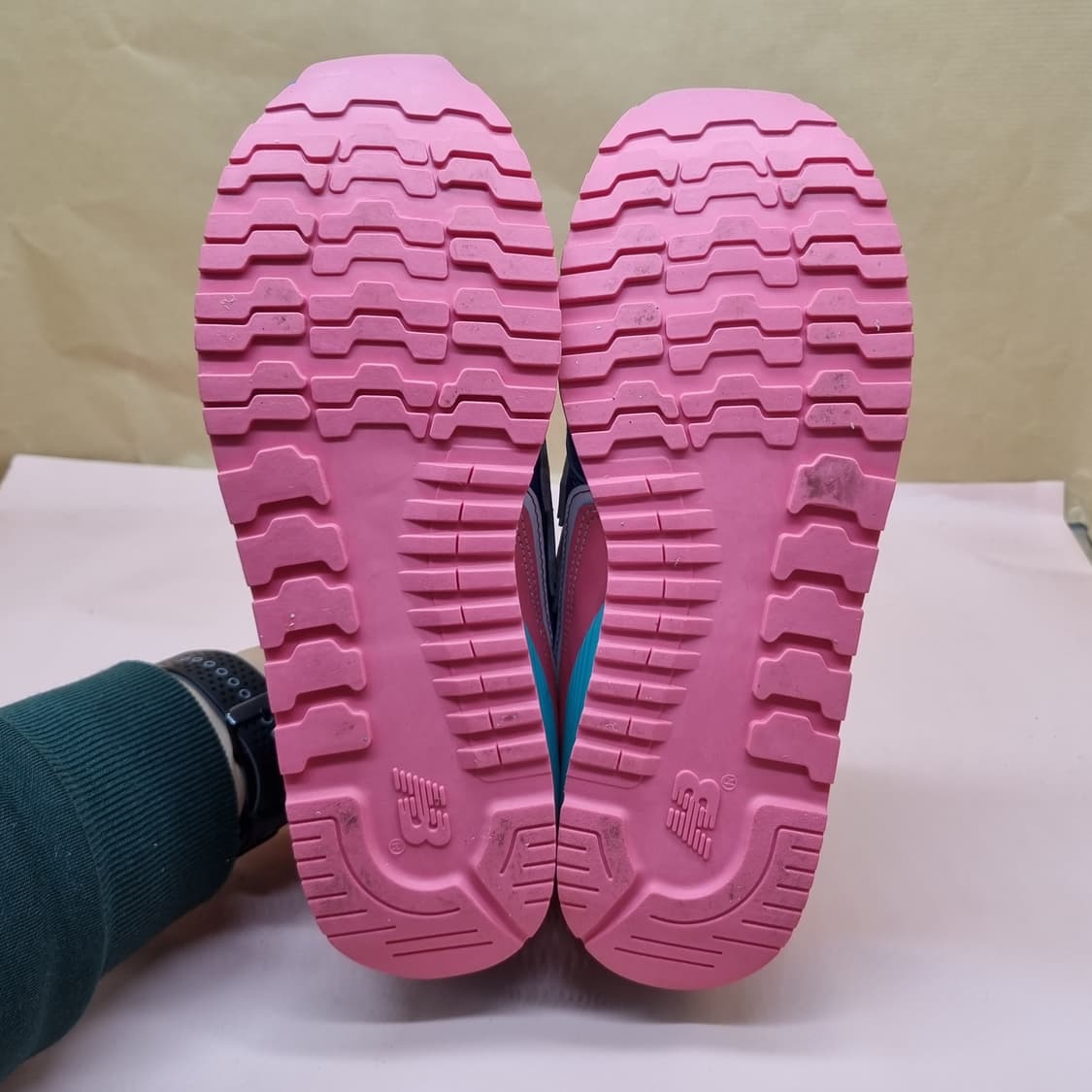 뉴발란스996 아동운동화235 상품이미지3