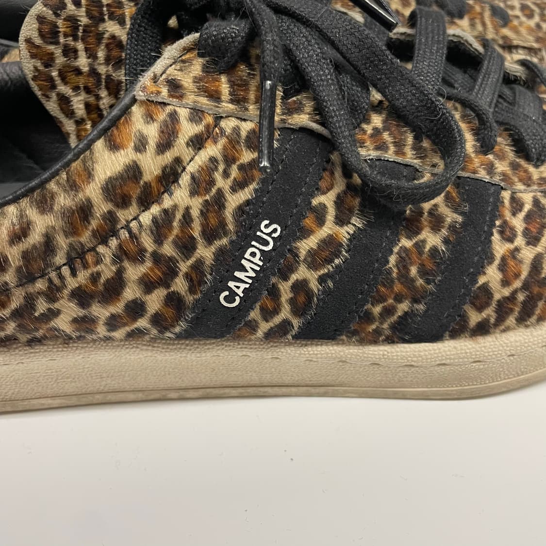 네이버후드x엔드x아디다스 레오파드 스니커즈 상품이미지5