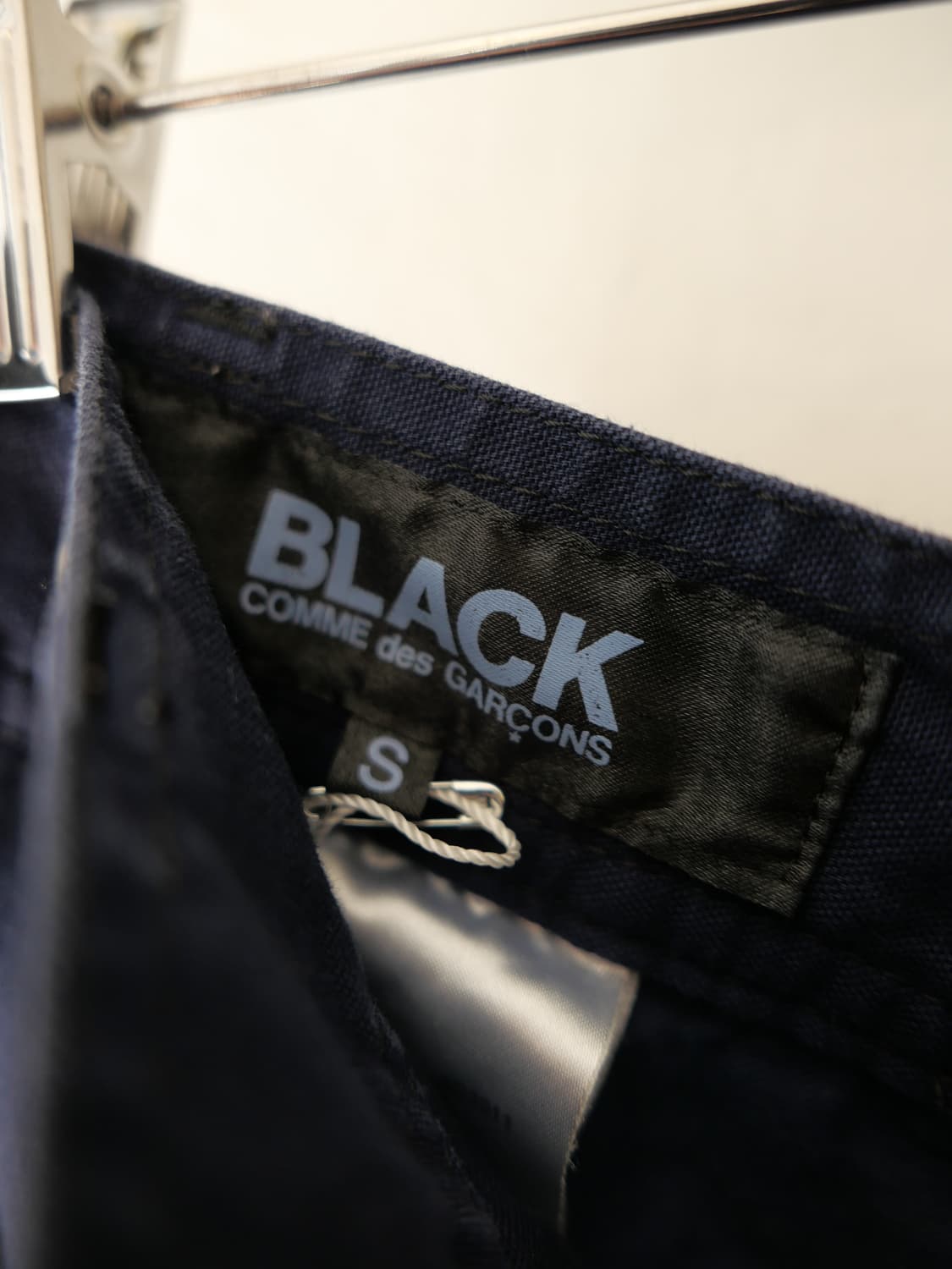 꼼데가르송 블랙 지퍼 디테일 코튼 팬츠 상품이미지7