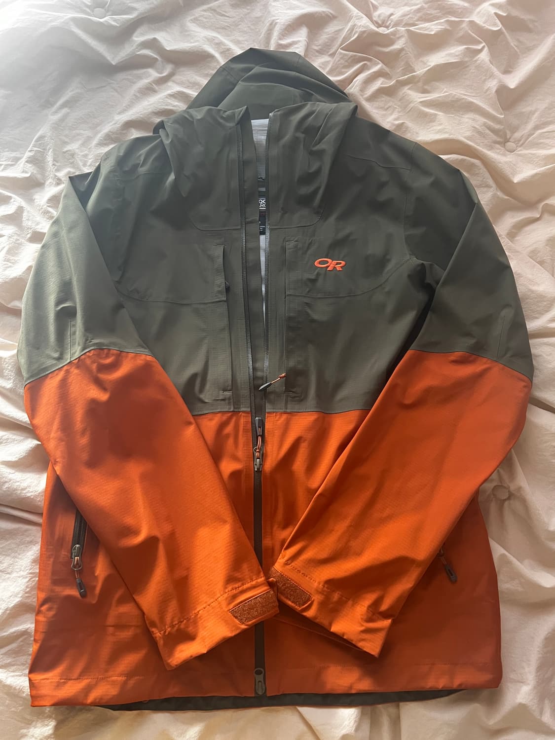 아웃도어리서치 바람막이  상품이미지10