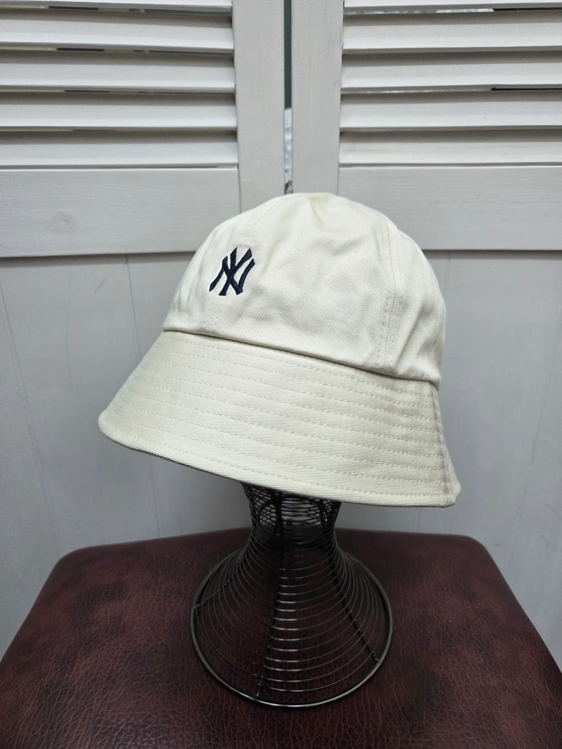 MLB 뉴욕양키즈 베이지 버킷햇 상품이미지1