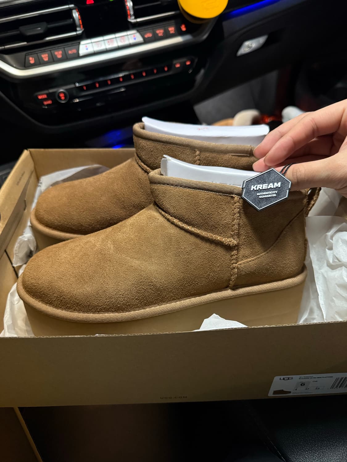 어그 울트라 미니 체스트넛 상품이미지1