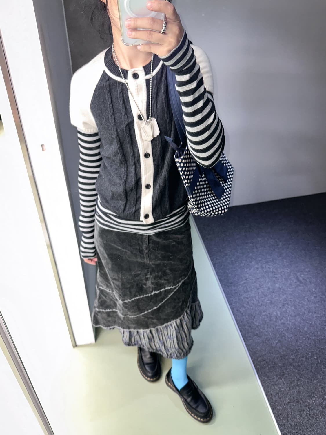 charcoal wool raglan half cardigan 상품이미지2