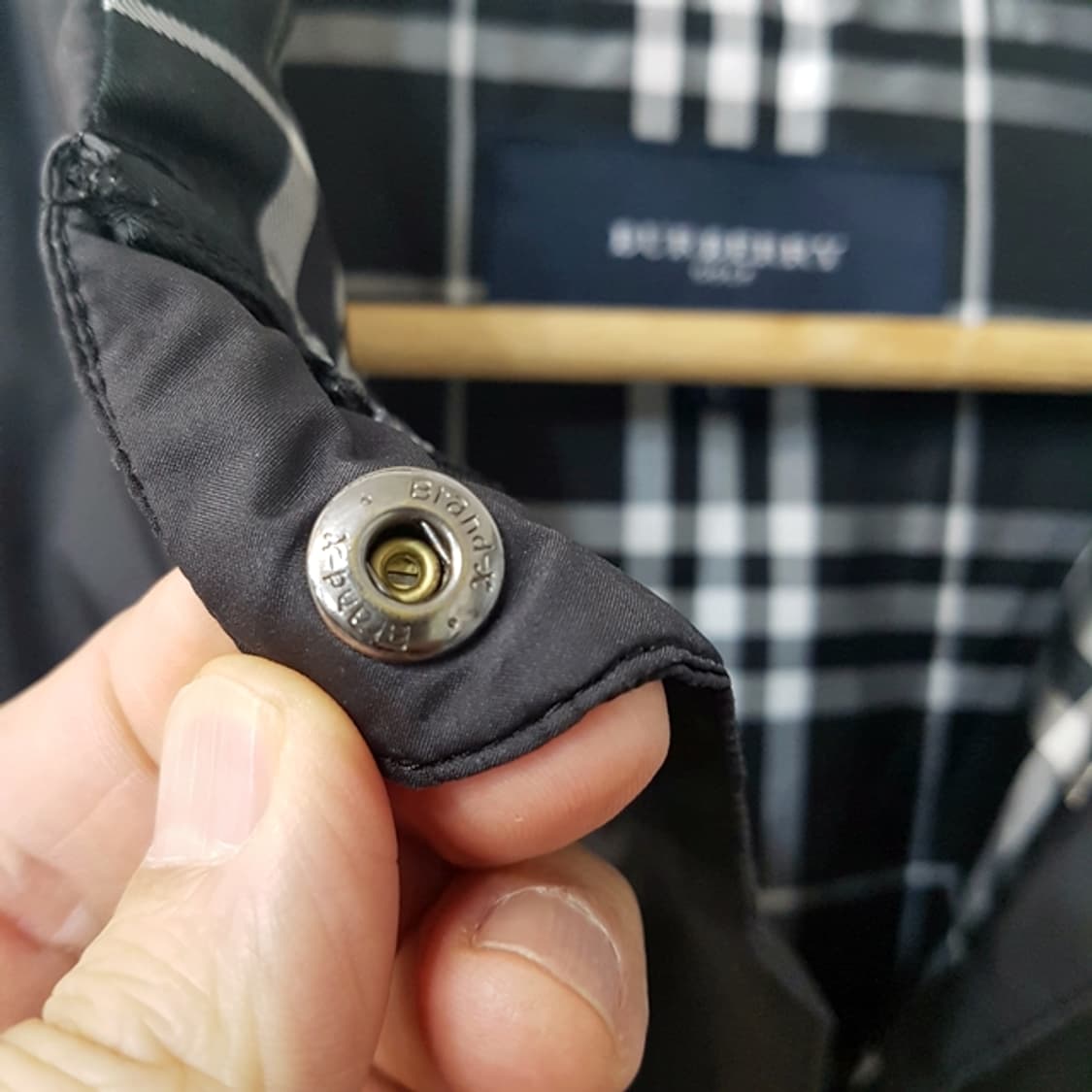 BURBERRY GOLF 버버리 골프 다운 패딩 조끼 블랙 상품이미지4