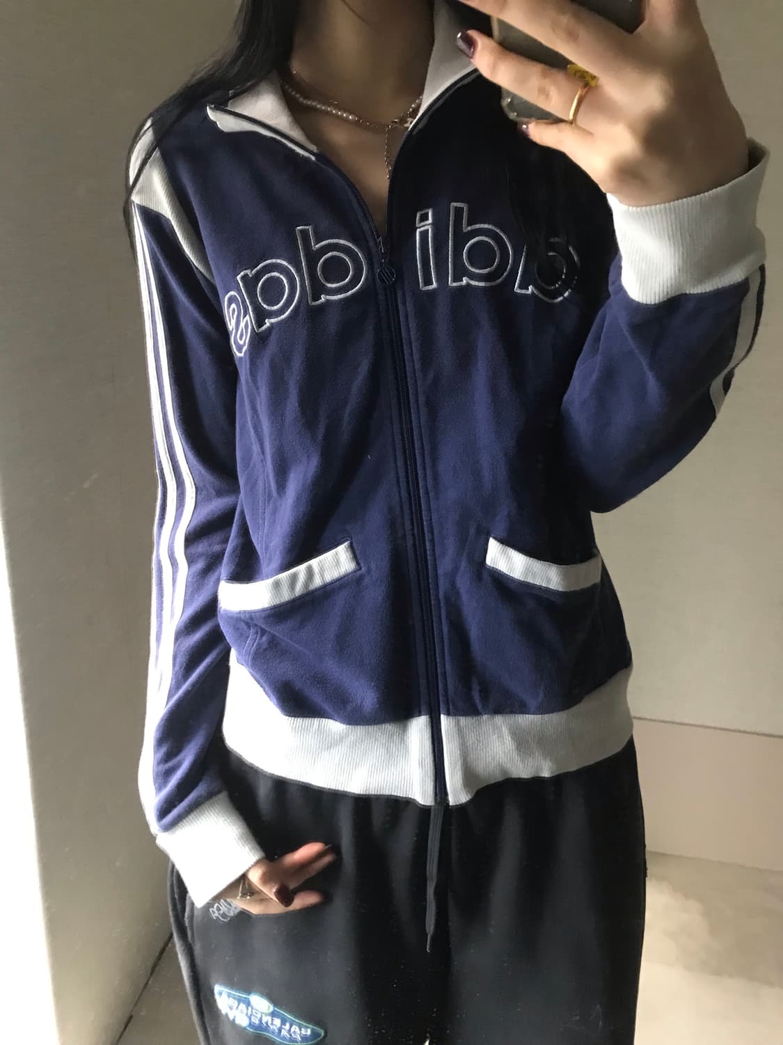 아디다스 00s 네이비 벨루어 빅로고 져지 상품이미지4