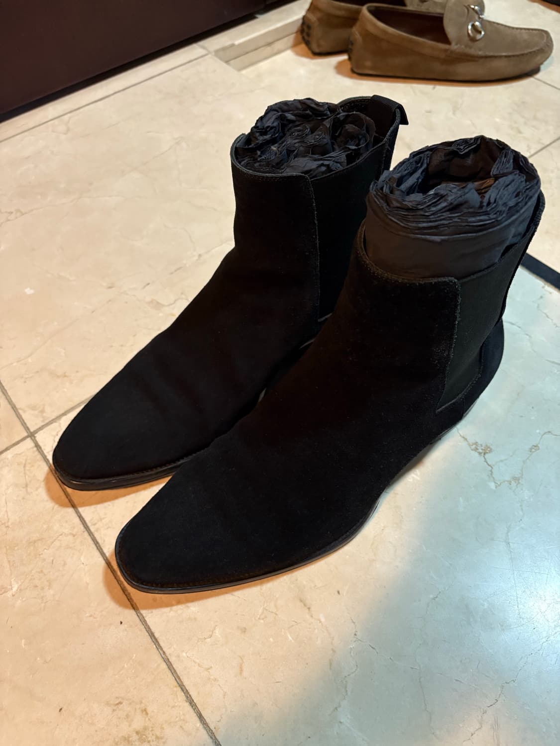 생로랑 에디 30 블랙 스웨이드 43사이즈 상품이미지1