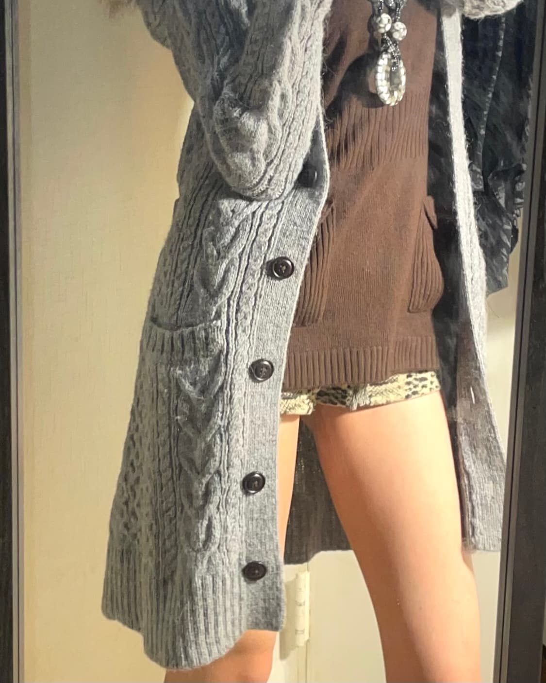 퍼 트리밍 롱 그레이 가디건 상품이미지3