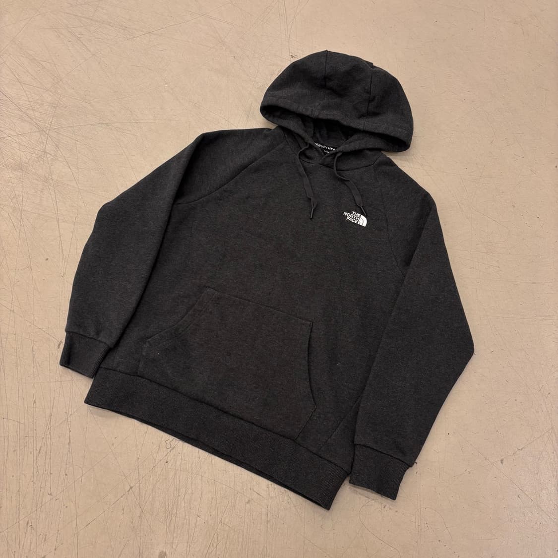 노스페이스 차콜 빅로고 후드티 상품이미지1