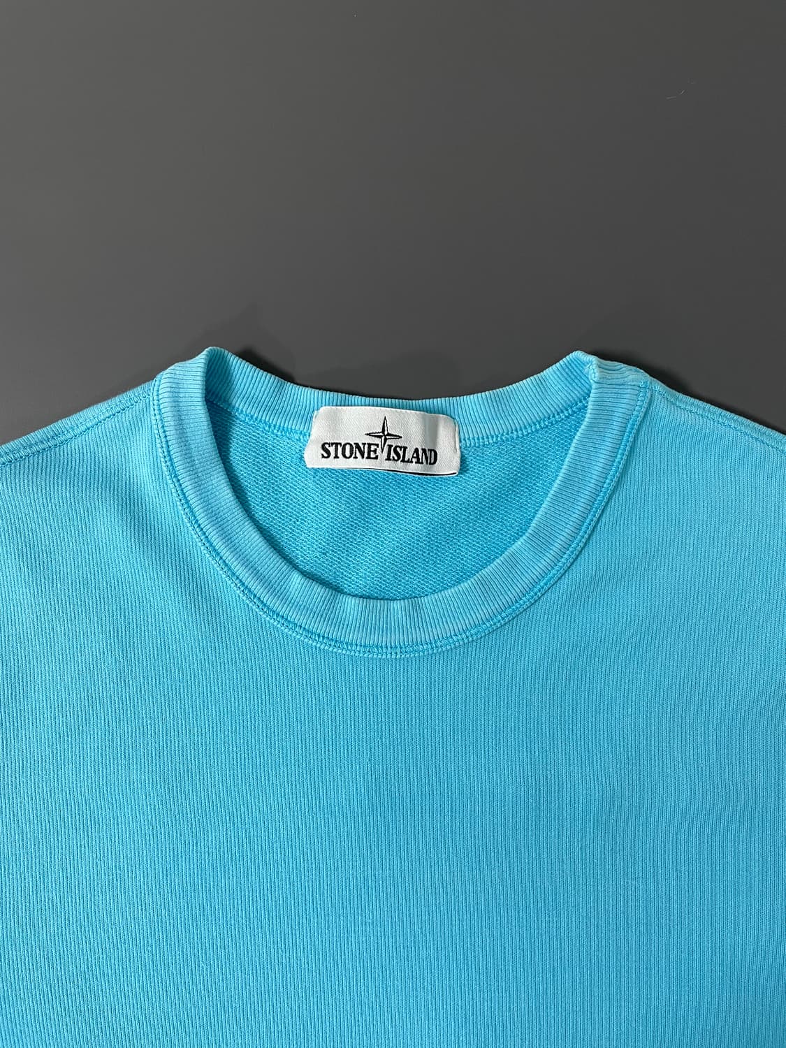 [M] 스톤 아일랜드 와펜 로고 패치 맨투맨 QR 상품이미지8