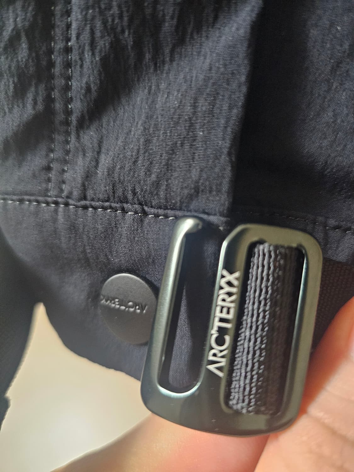 아크테릭스 감마 퀵드라이 블랙 팬츠 판매합니다 상품이미지2