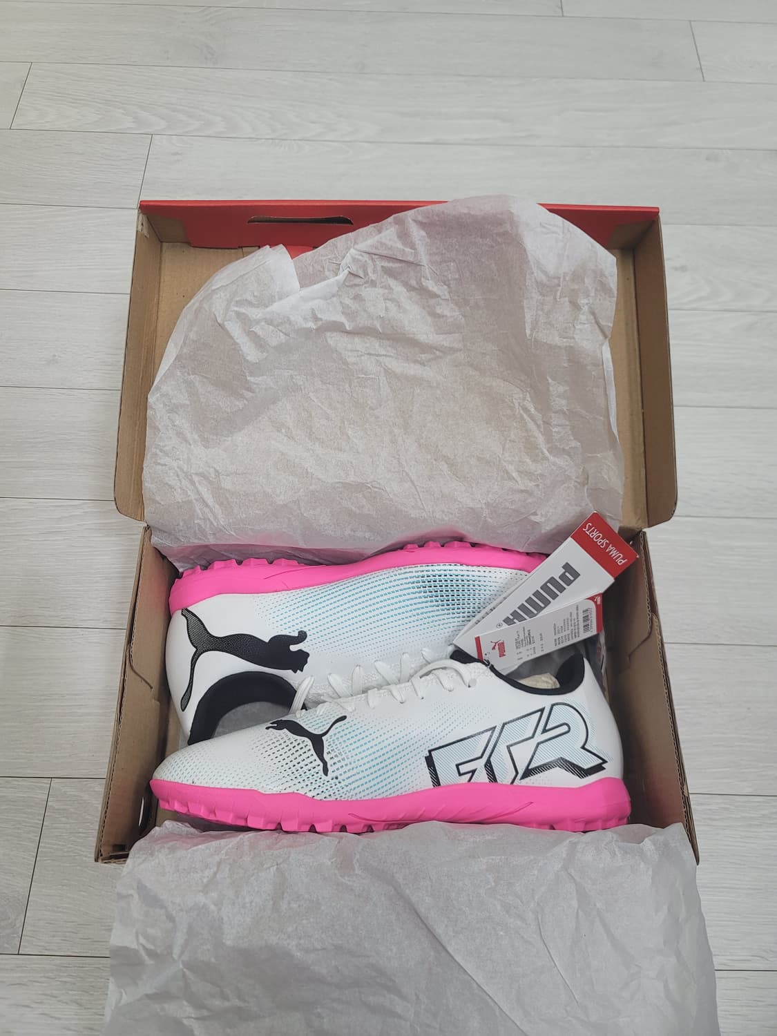 (255)푸마 풋살화 퓨처 7 플레이 TT[대전 직거래도 가능] 상품이미지3