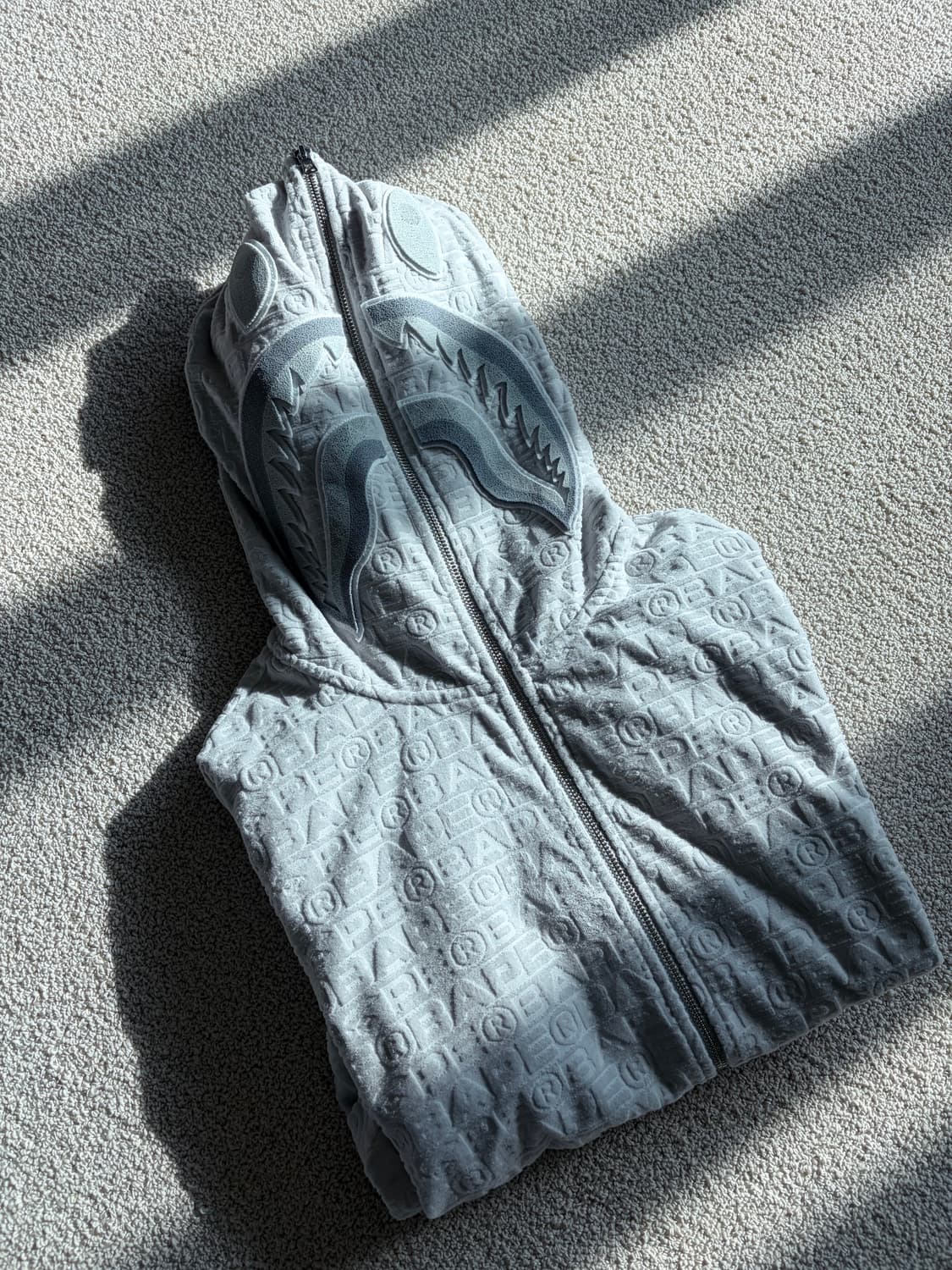 베이프 럭스 스포츠 샤크 후드집업 상품이미지2