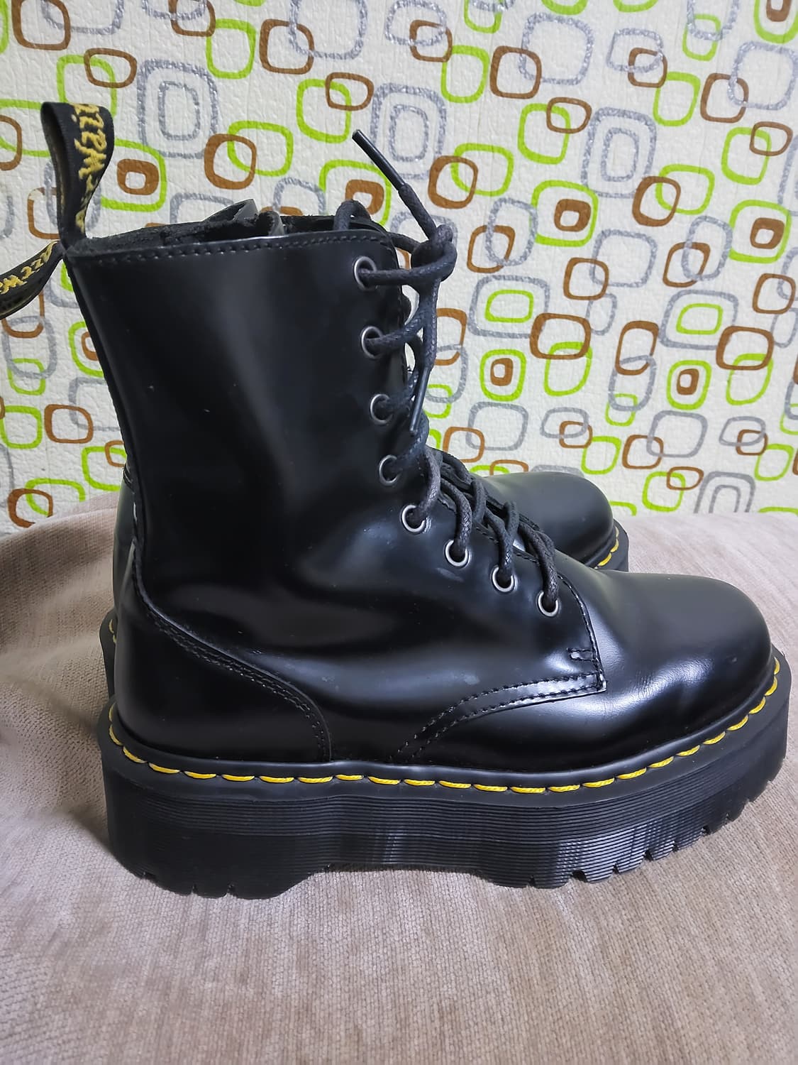 닥터마틴 8홀 제이든 부츠 240사이즈  상품이미지3