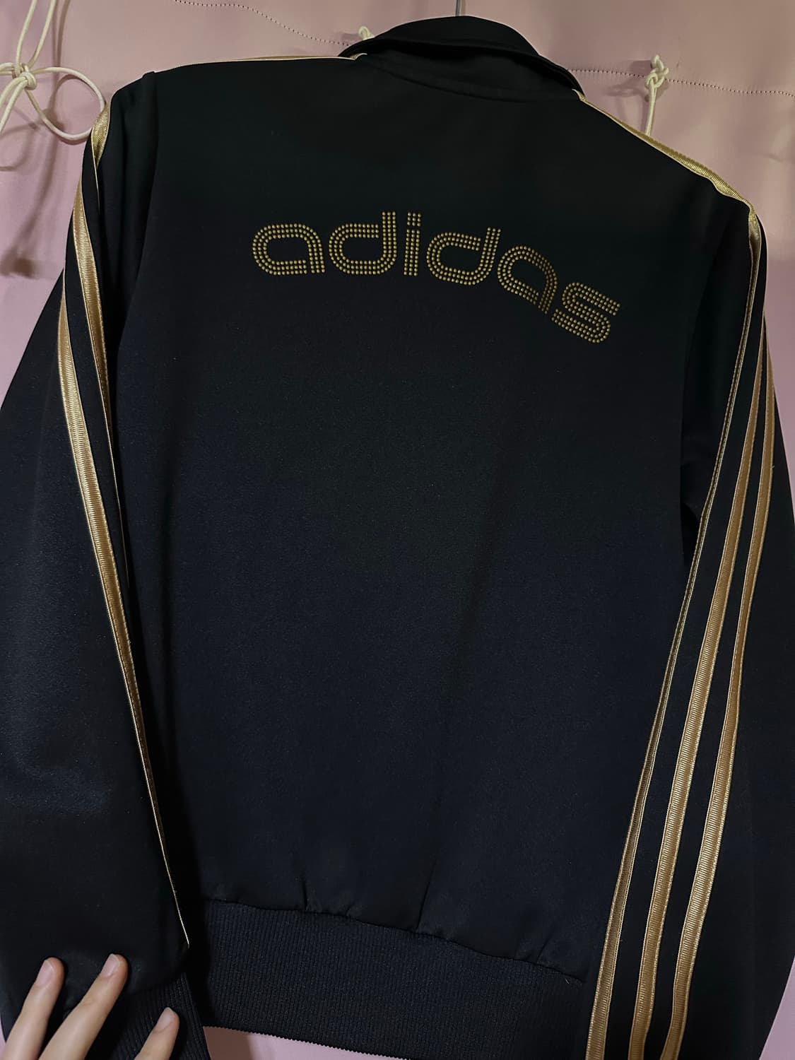 아디다스 져지 아디다스 삼선 검골 아디다스 블랙 골드 트랙탑 집업 상품이미지4