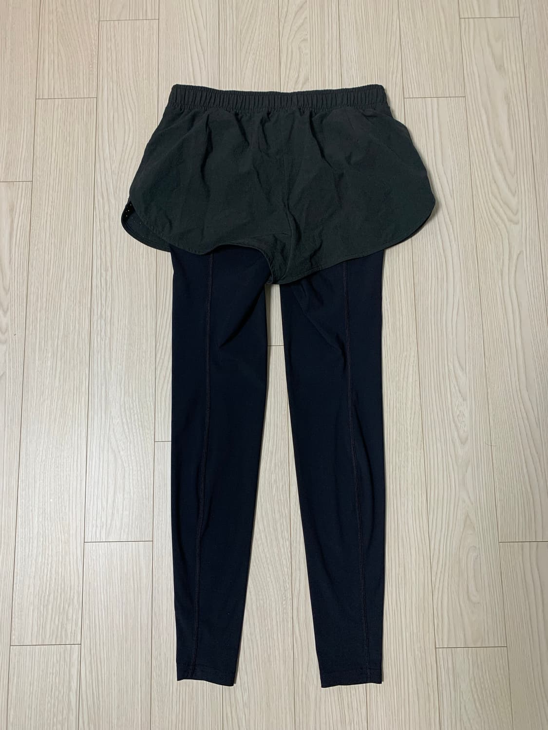 데상트 여성 투인원(2-in-1) 레이어드 레깅스 상품이미지3