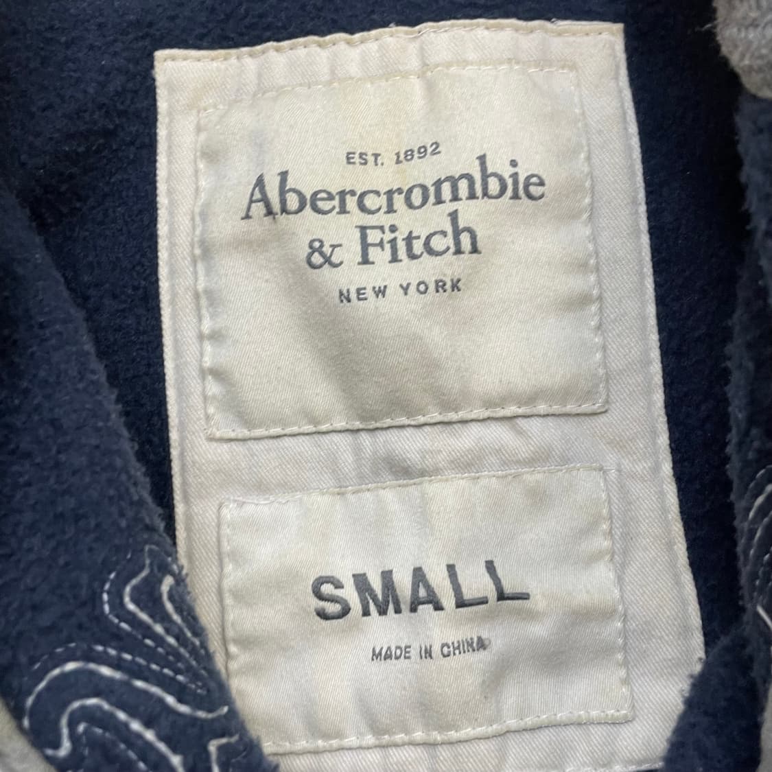 아베크롬비 아치 로고 후드집업 네이비 상품이미지4