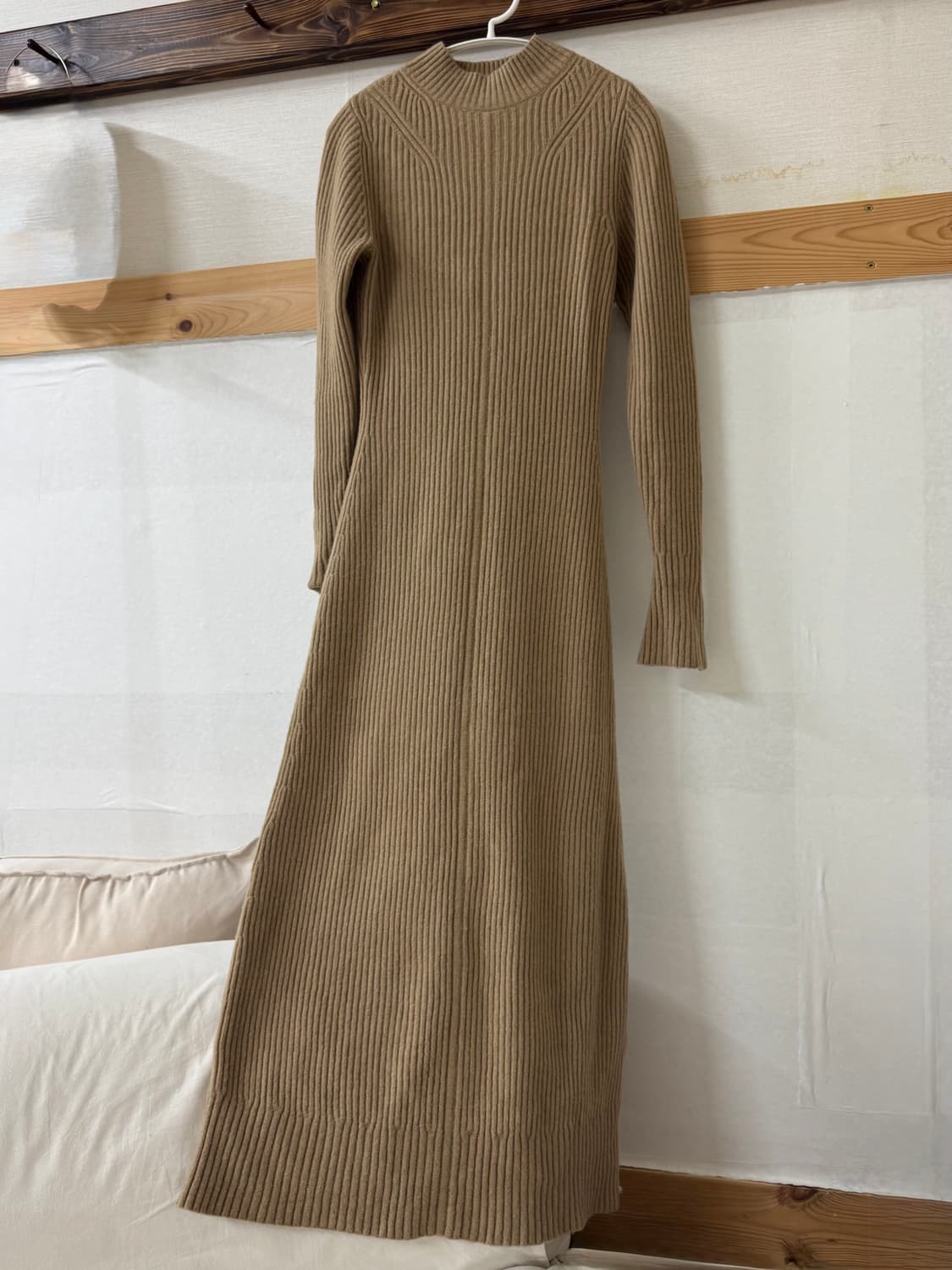 앤아더스토리즈 니트 롱원피스 상품이미지1