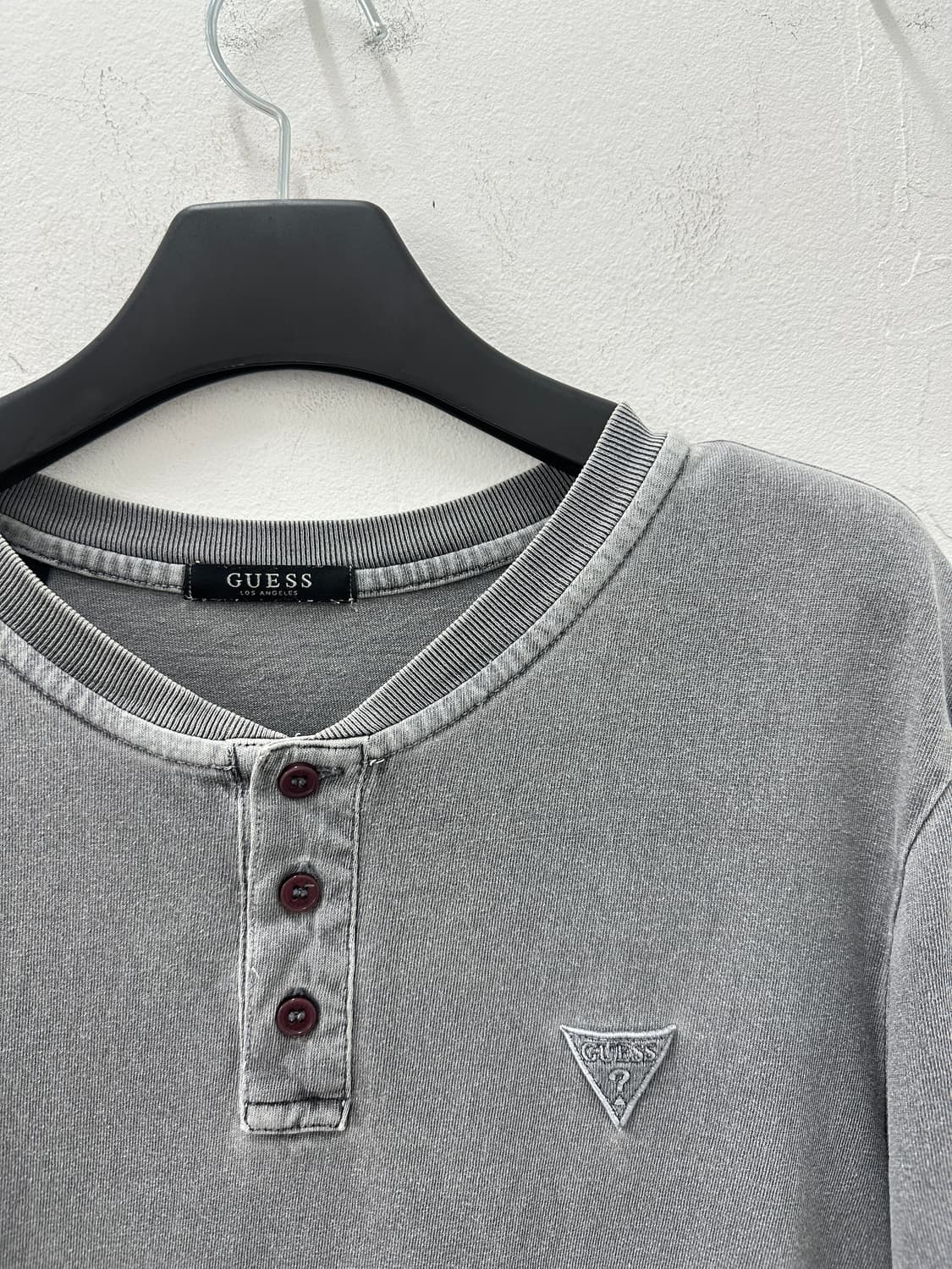 GUESS henley neck tee shirts 상품이미지4