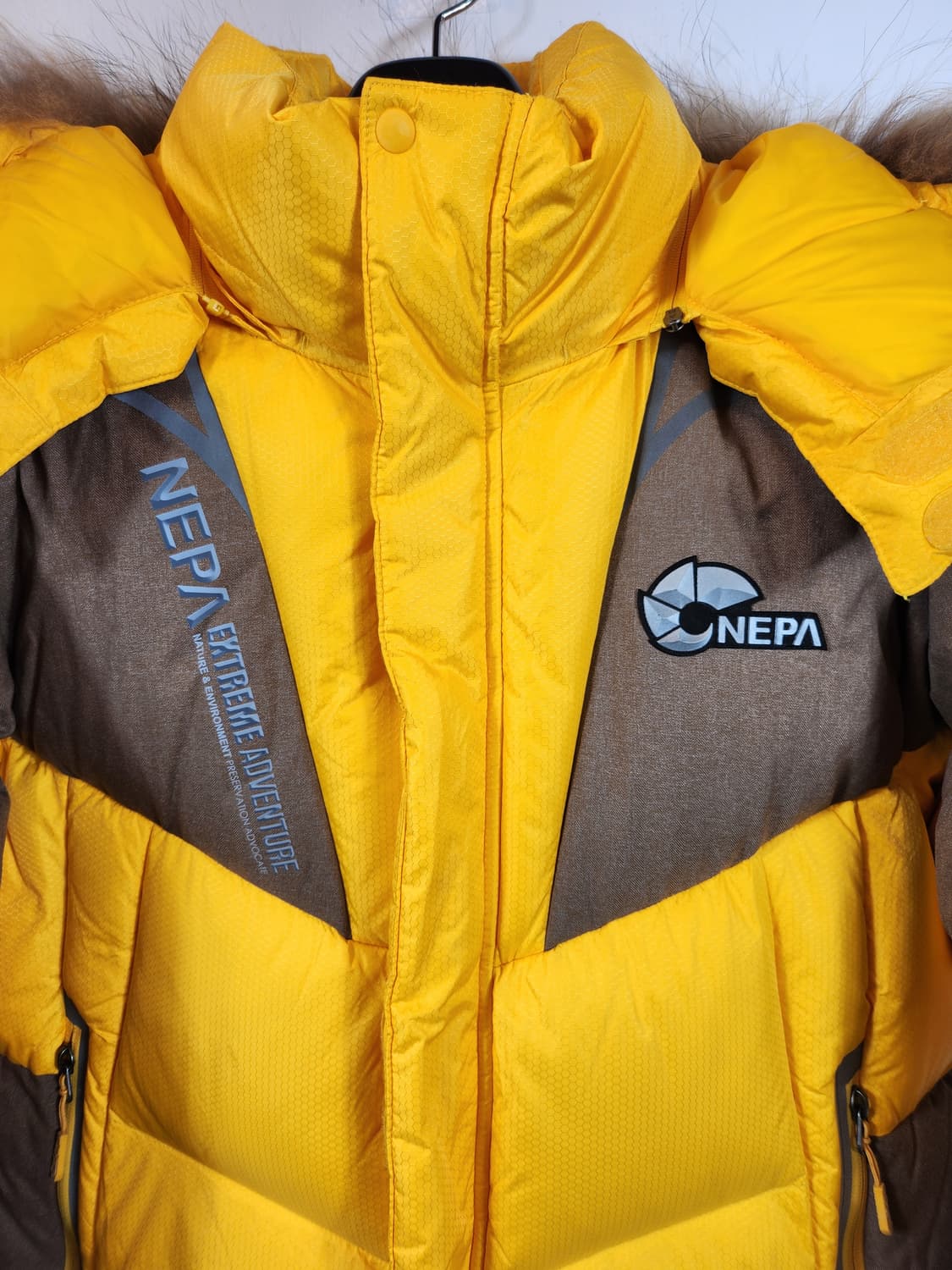 네파  NOLIMIT 기능성 구스패딩  100-105 L 새제품급 상품이미지2