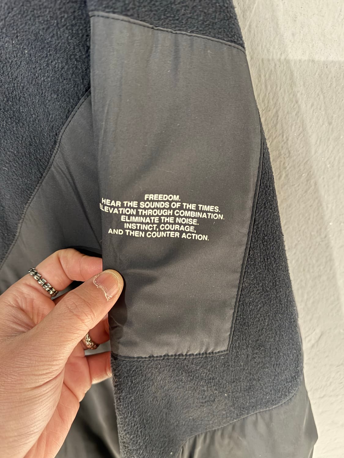 GU x Undercover 플리스 믹스 스웻셔츠  상품이미지5