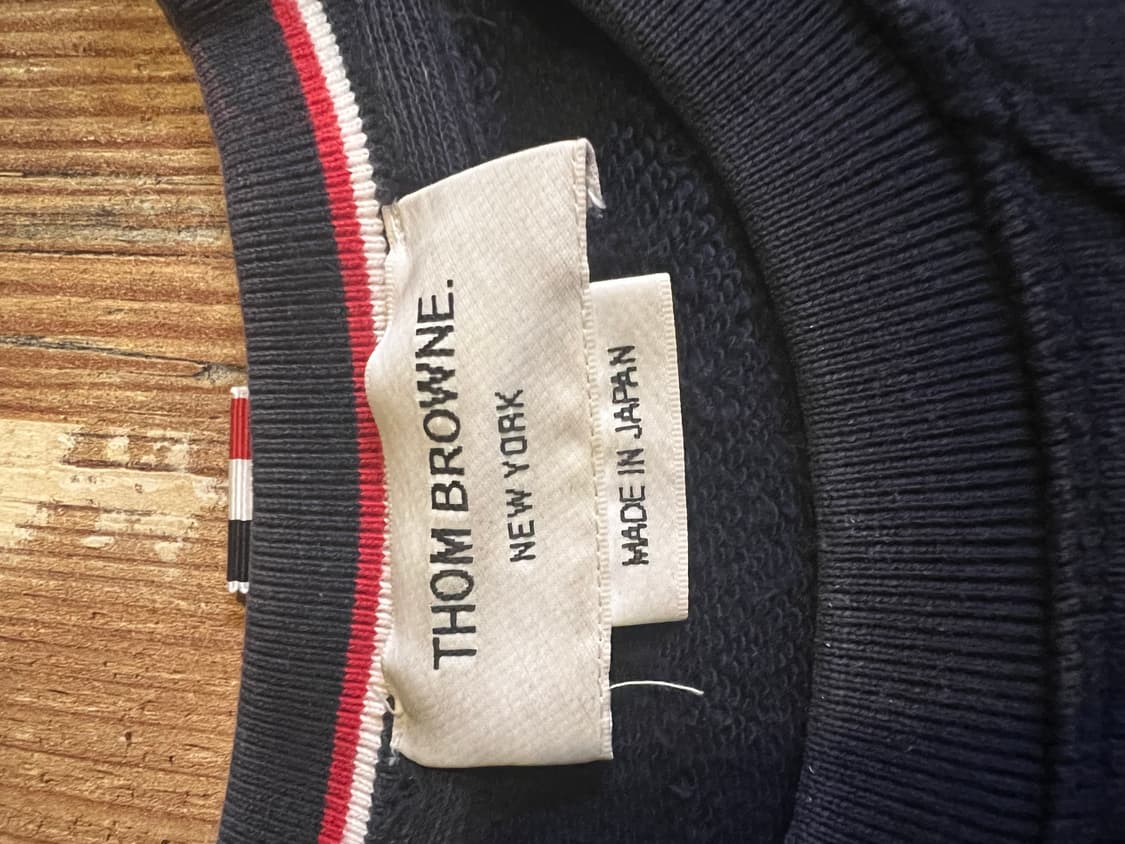 [3] 톰브라운 4선완장 맨투맨 상품이미지3