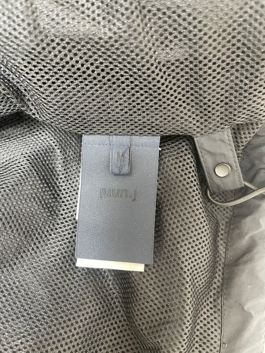 준지 블랙 후드 바람막이 자켓 24FW(100-105사이즈) 상품이미지4