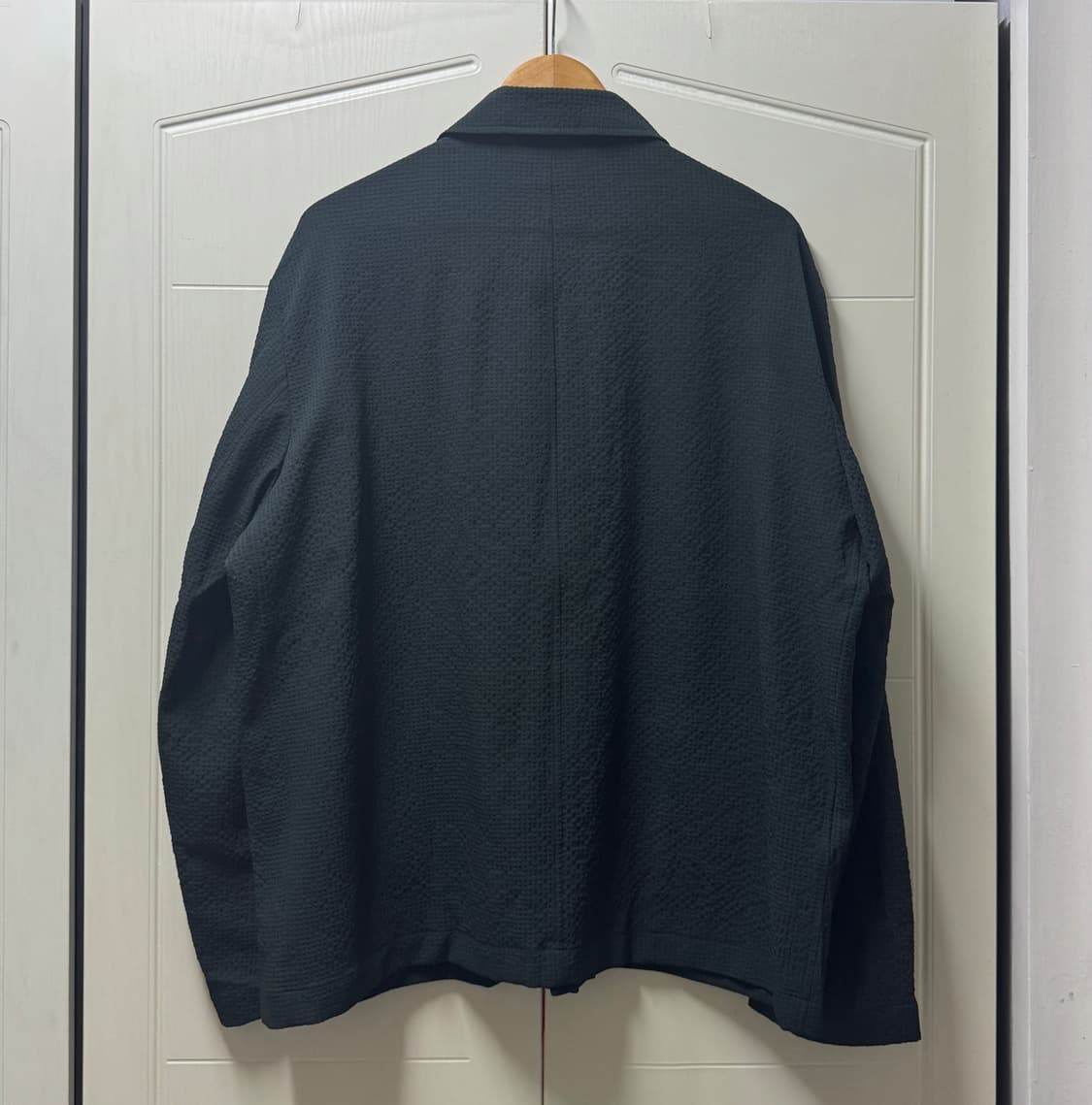 커스텀멜로우 24ss 시어서커 워크 자켓 팝니다 상품이미지2