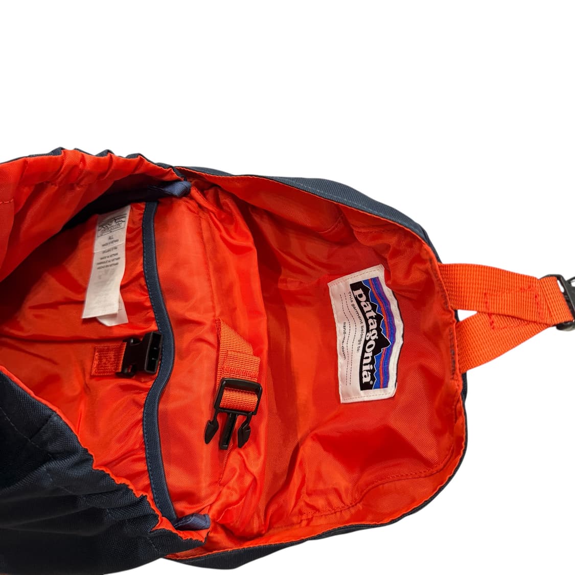 파타고니아 미니 버클 백팩 가방 네이비 상품이미지5